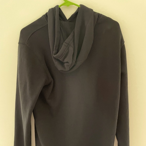 Black Nike Sweathsirt - Picture 2 of 3